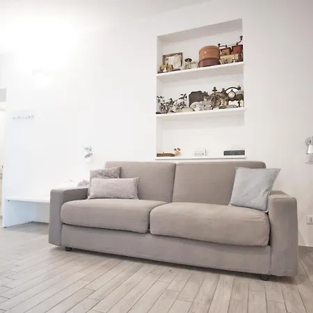 Cinque Terre Bridge Apartment *