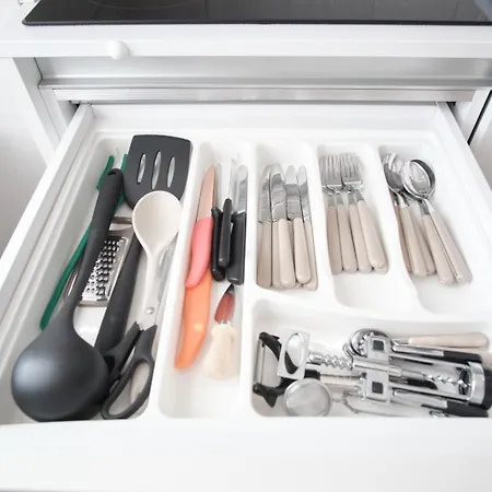 五渔村桥公寓 *